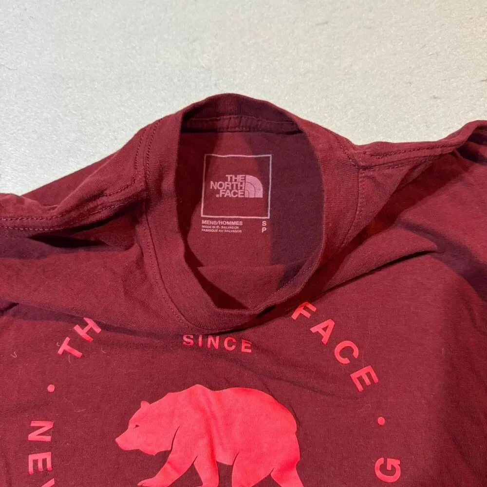 The-north-face Men's Burgundy and Red T-shirt